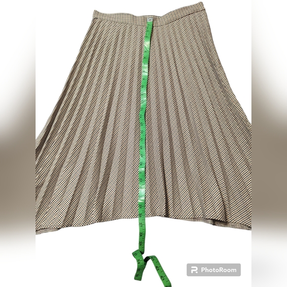 DKNY Pleated Houndstooth Skirt - Picture 3 of 7